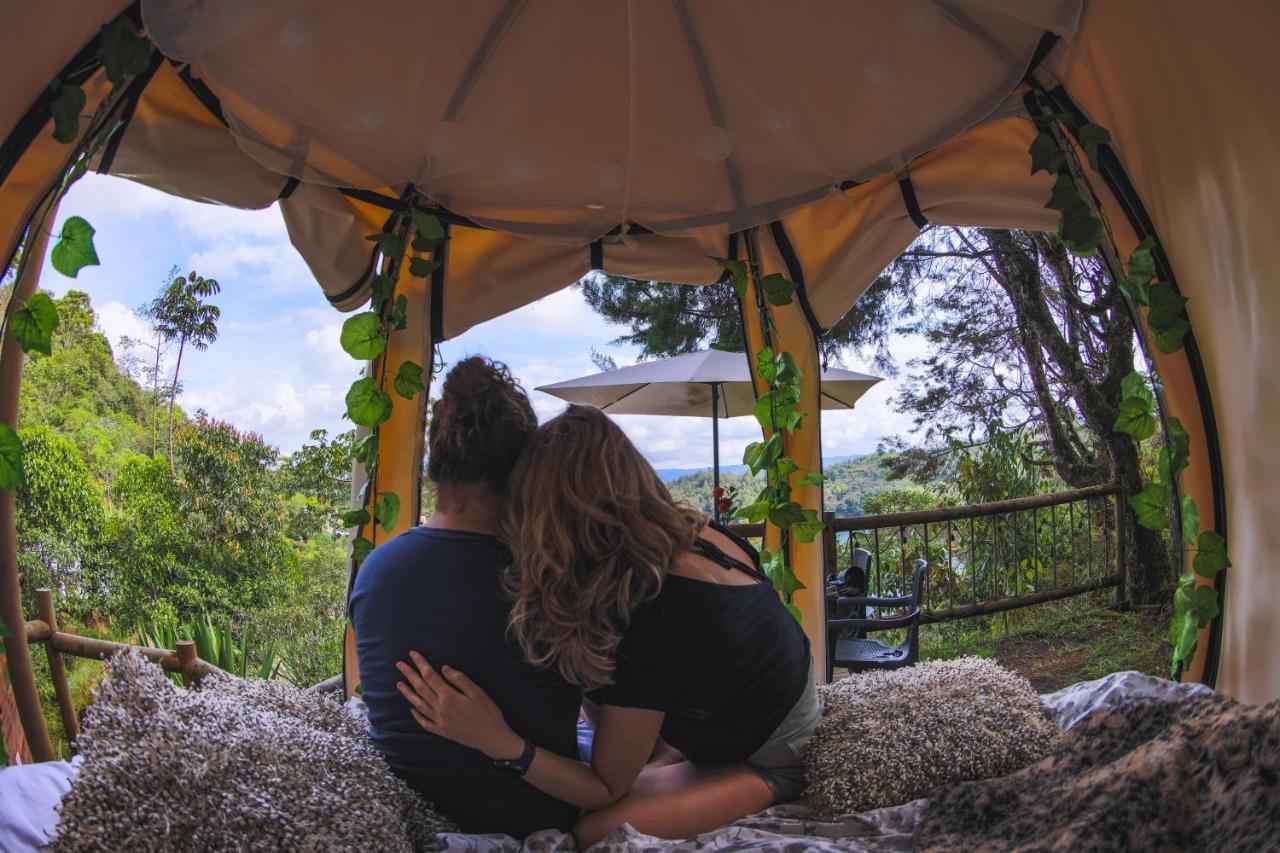 Levit Glamping - Hotel Guatape Penol (Adults Only) Ngoại thất bức ảnh