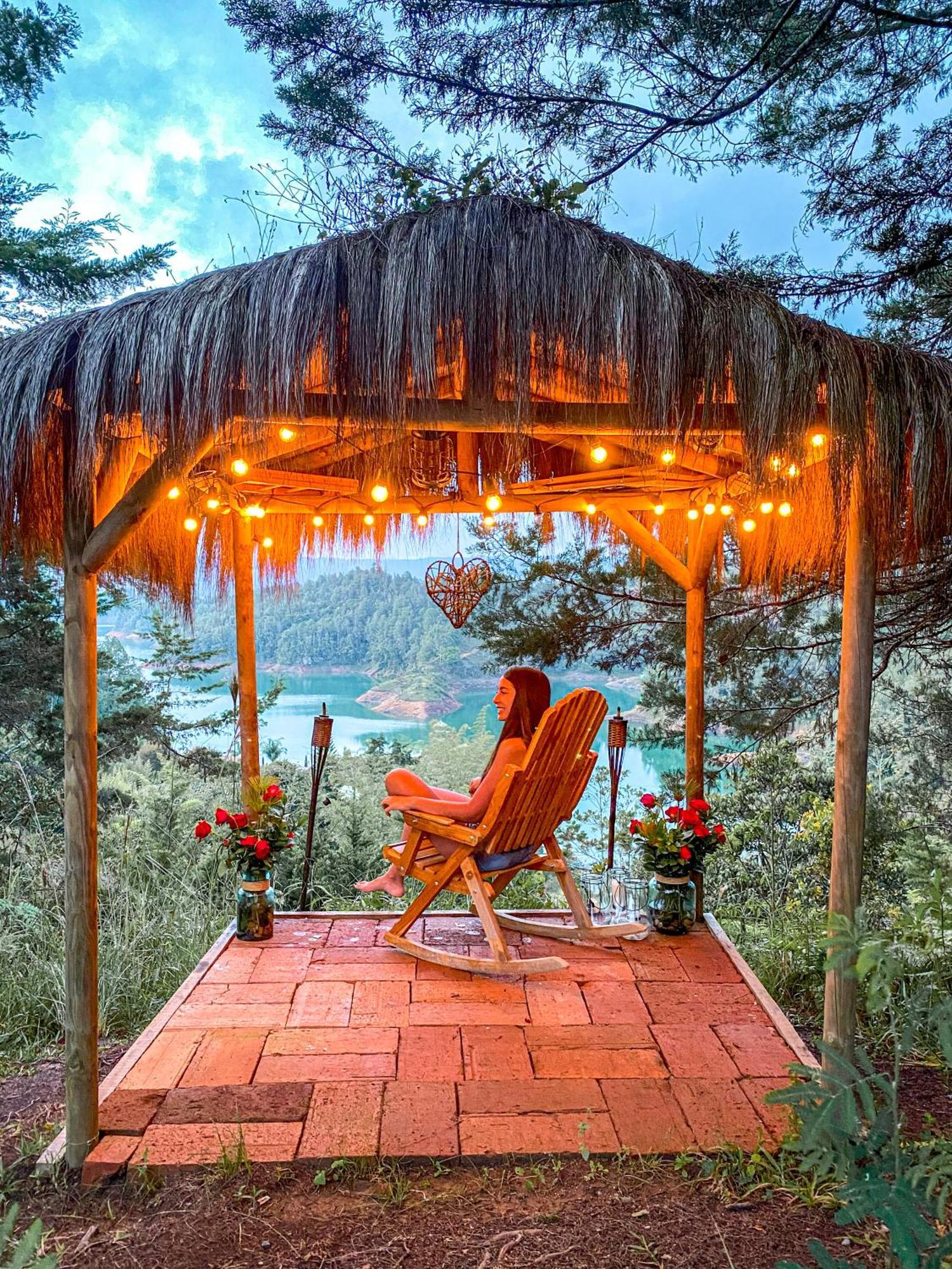 Levit Glamping - Hotel Guatape Penol (Adults Only) Ngoại thất bức ảnh
