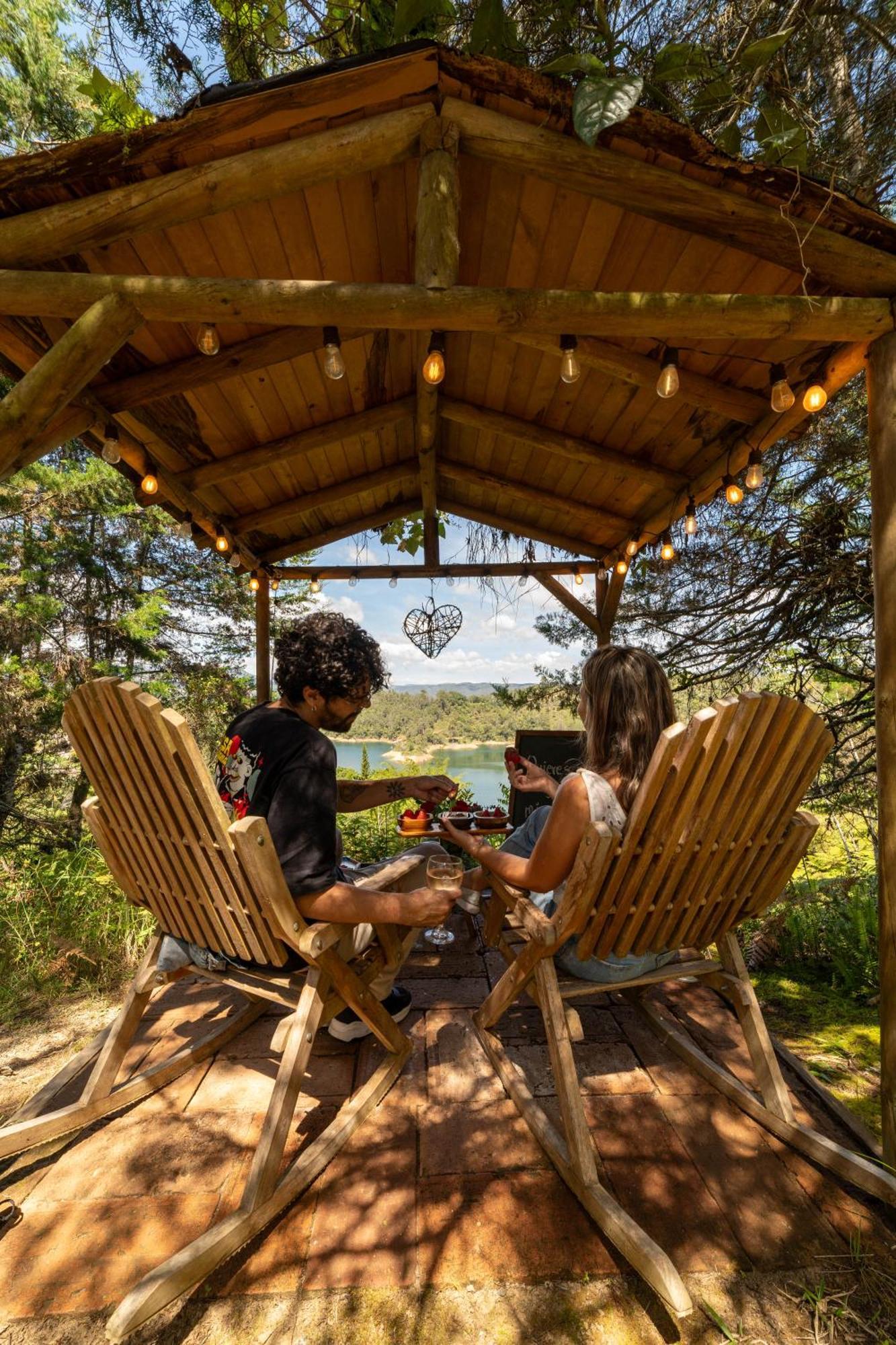 Levit Glamping - Hotel Guatape Penol (Adults Only) Ngoại thất bức ảnh