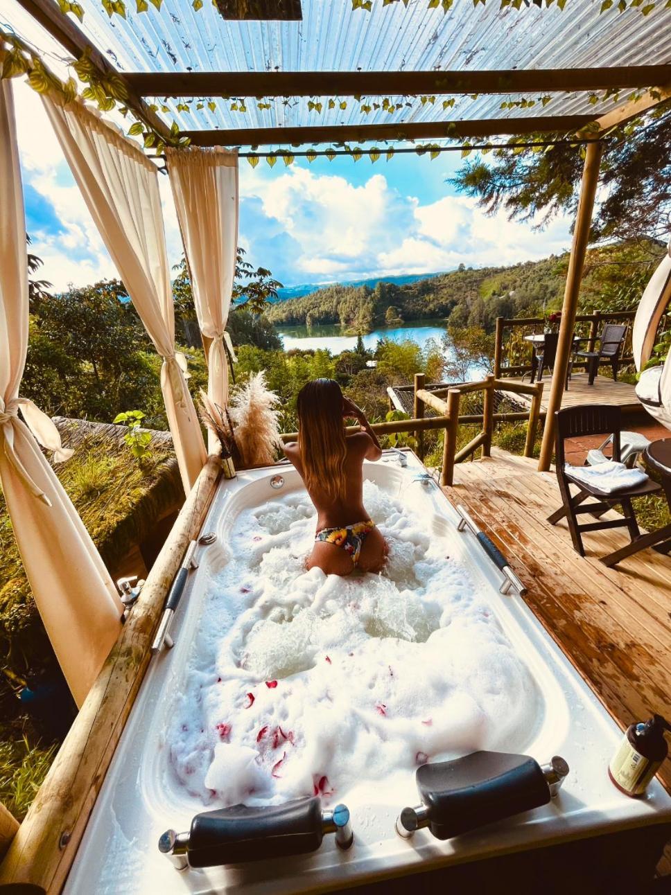 Levit Glamping - Hotel Guatape Penol (Adults Only) Ngoại thất bức ảnh