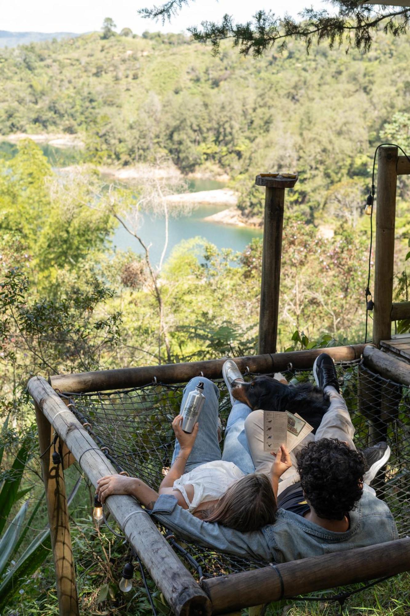 Levit Glamping - Hotel Guatape Penol (Adults Only) Ngoại thất bức ảnh