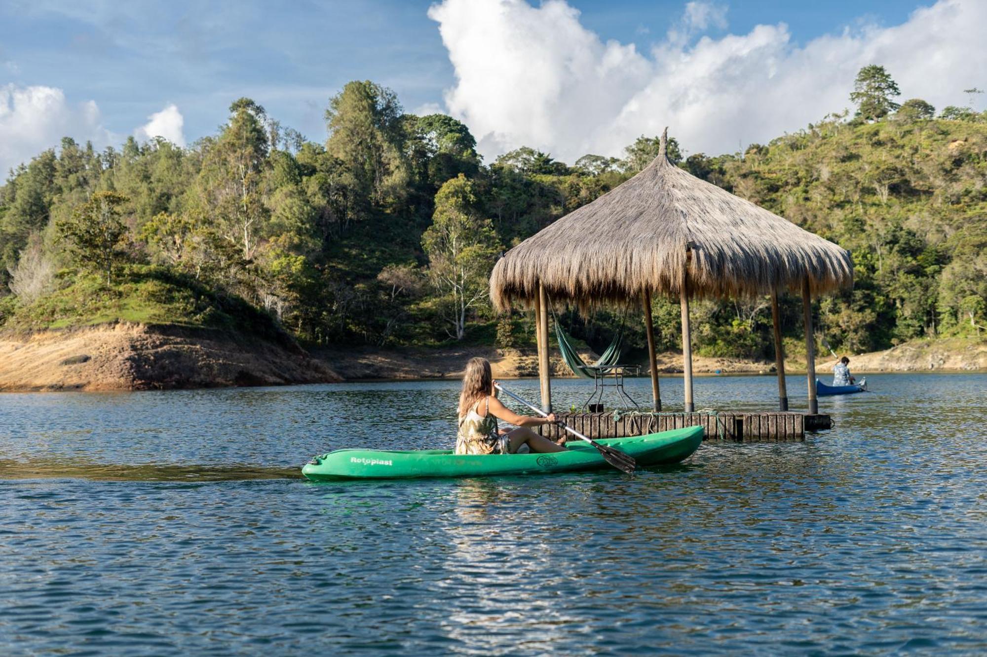 Levit Glamping - Hotel Guatape Penol (Adults Only) Ngoại thất bức ảnh